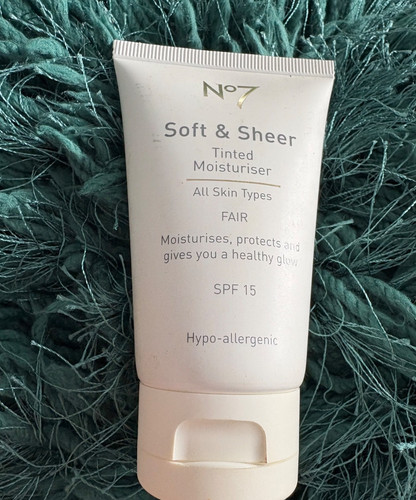 New sealed no7 soft - new, sheer