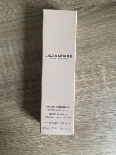 Laura mercier tinted - laura,