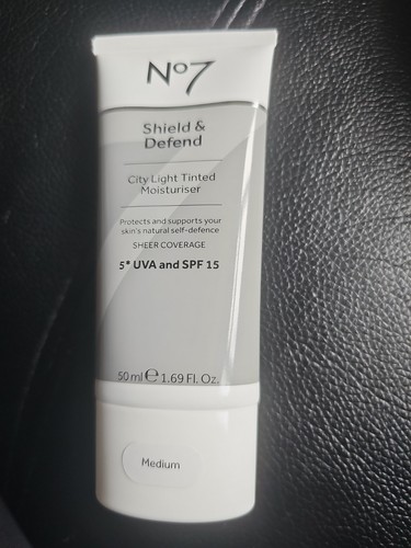No7 shield defend city light - &,