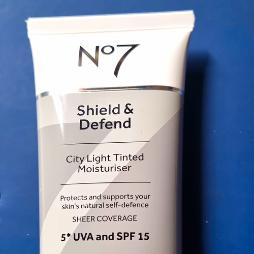 No7 shield defend city light - defend,